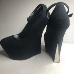 BRAND NEW wedge heels (Never worn)